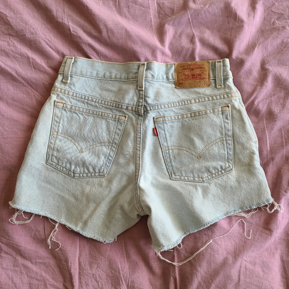 LEVI Lightwash Jean Shorts